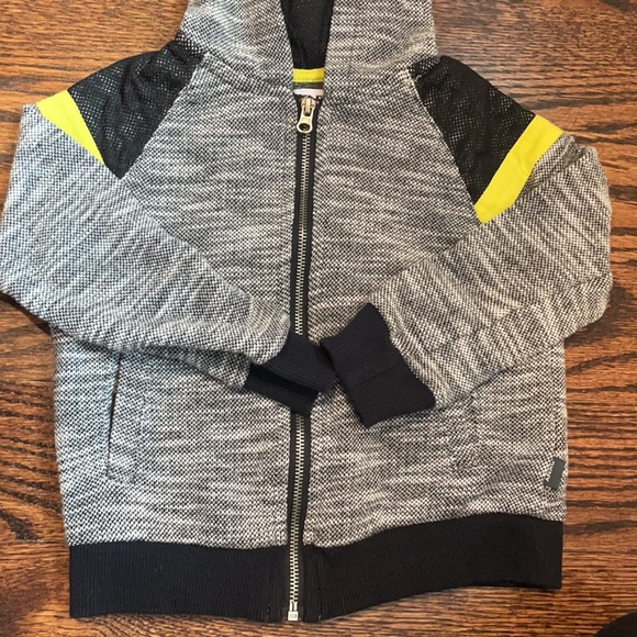 DKNY Girls Dress and Jacket, 2T. (79) - Picture 11 of 14